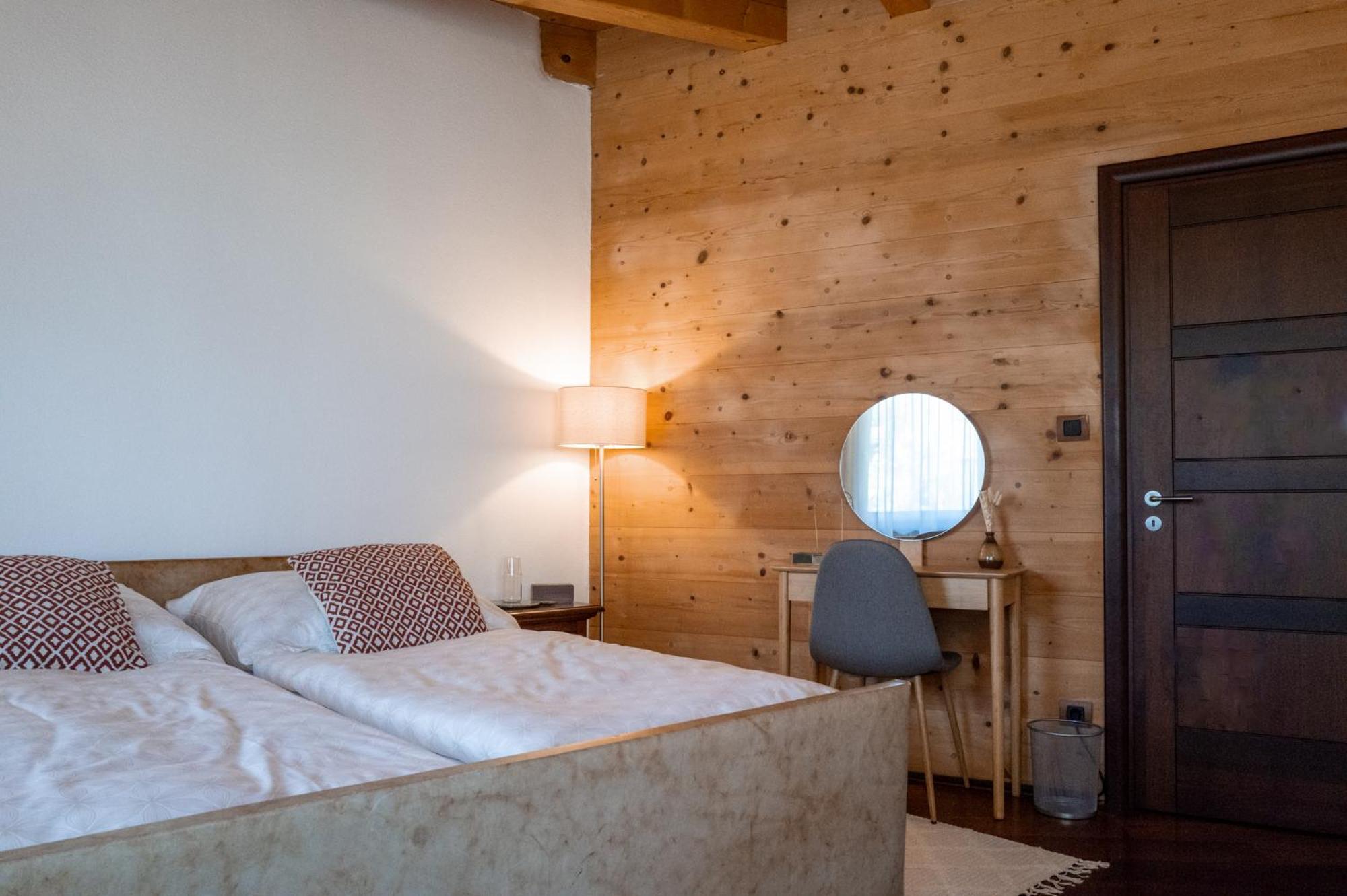 Appartement Strohlehm'Zhaus à Weiden am See Extérieur photo